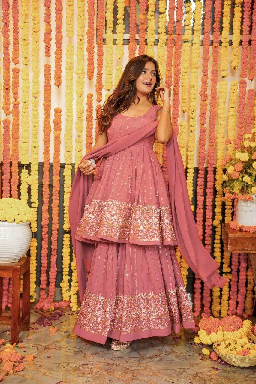 VAD 740 SHARARA SUIT