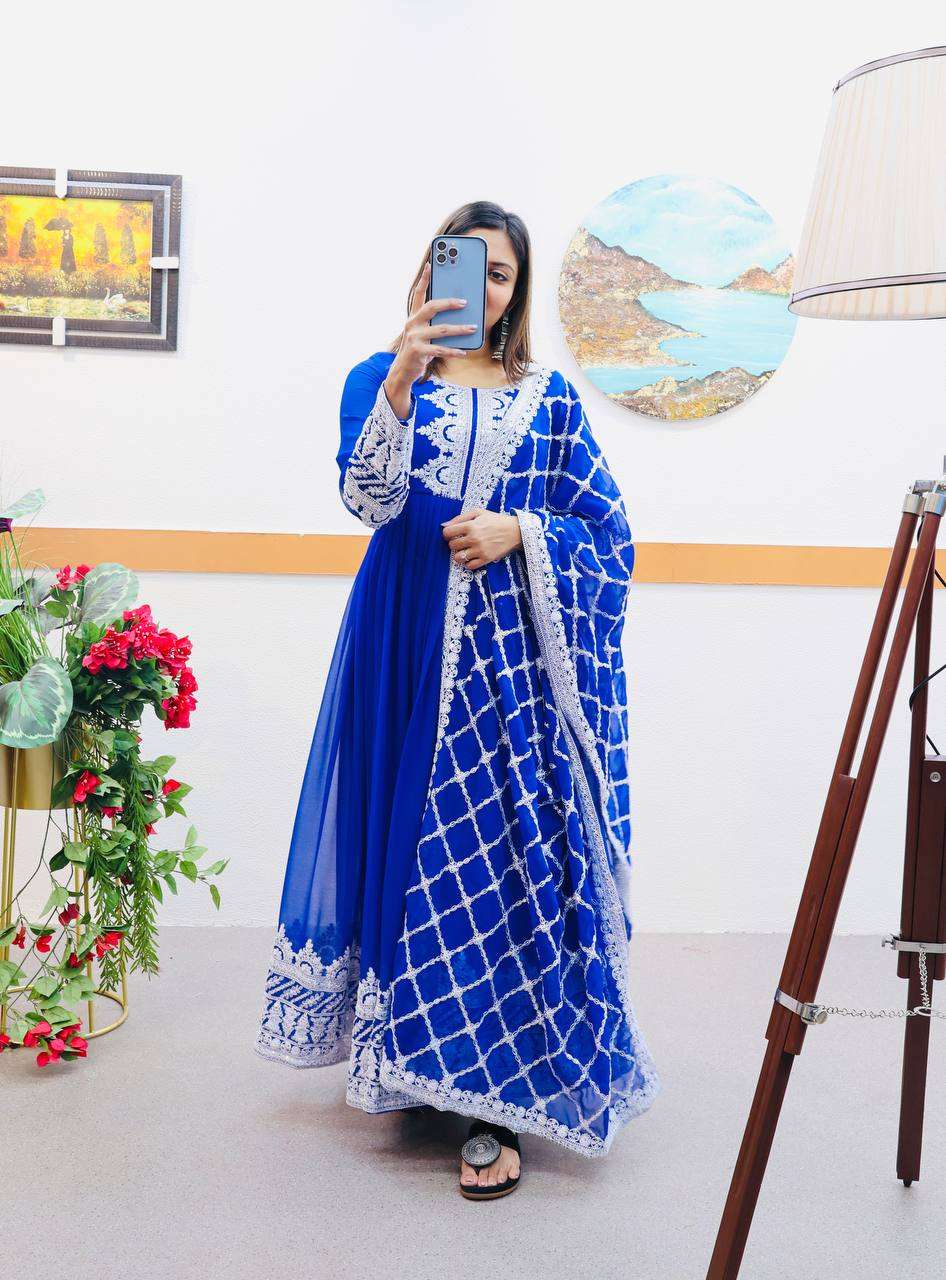 ZC 8987 ANARKALI KURTI SET