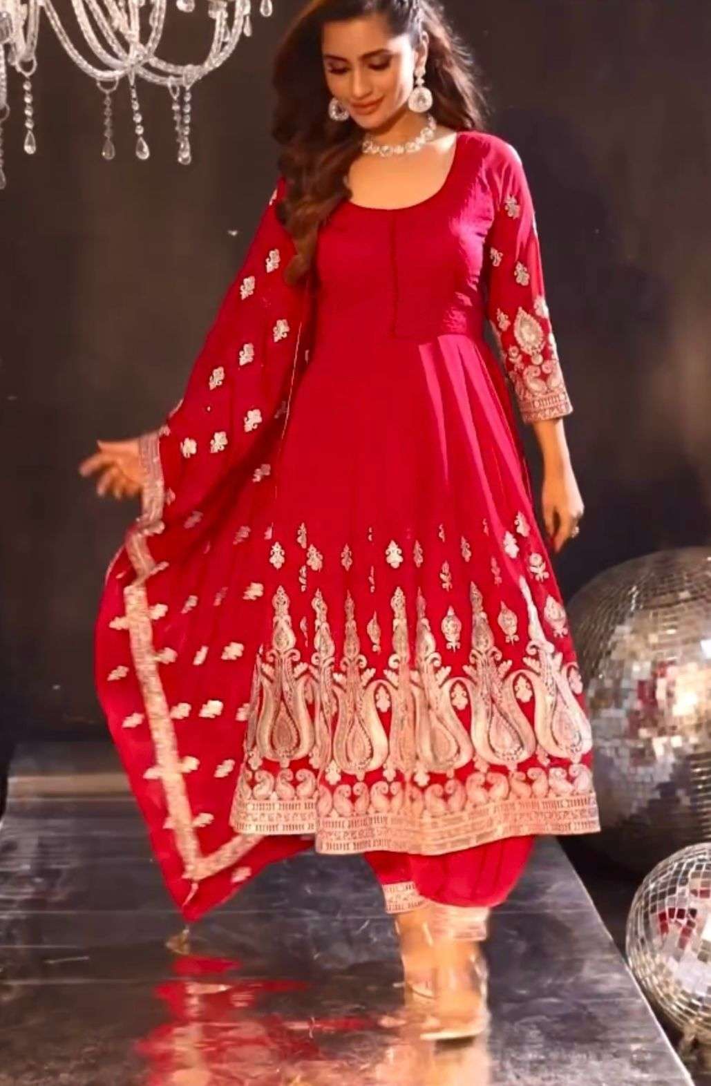 AD 137 KURTI SET