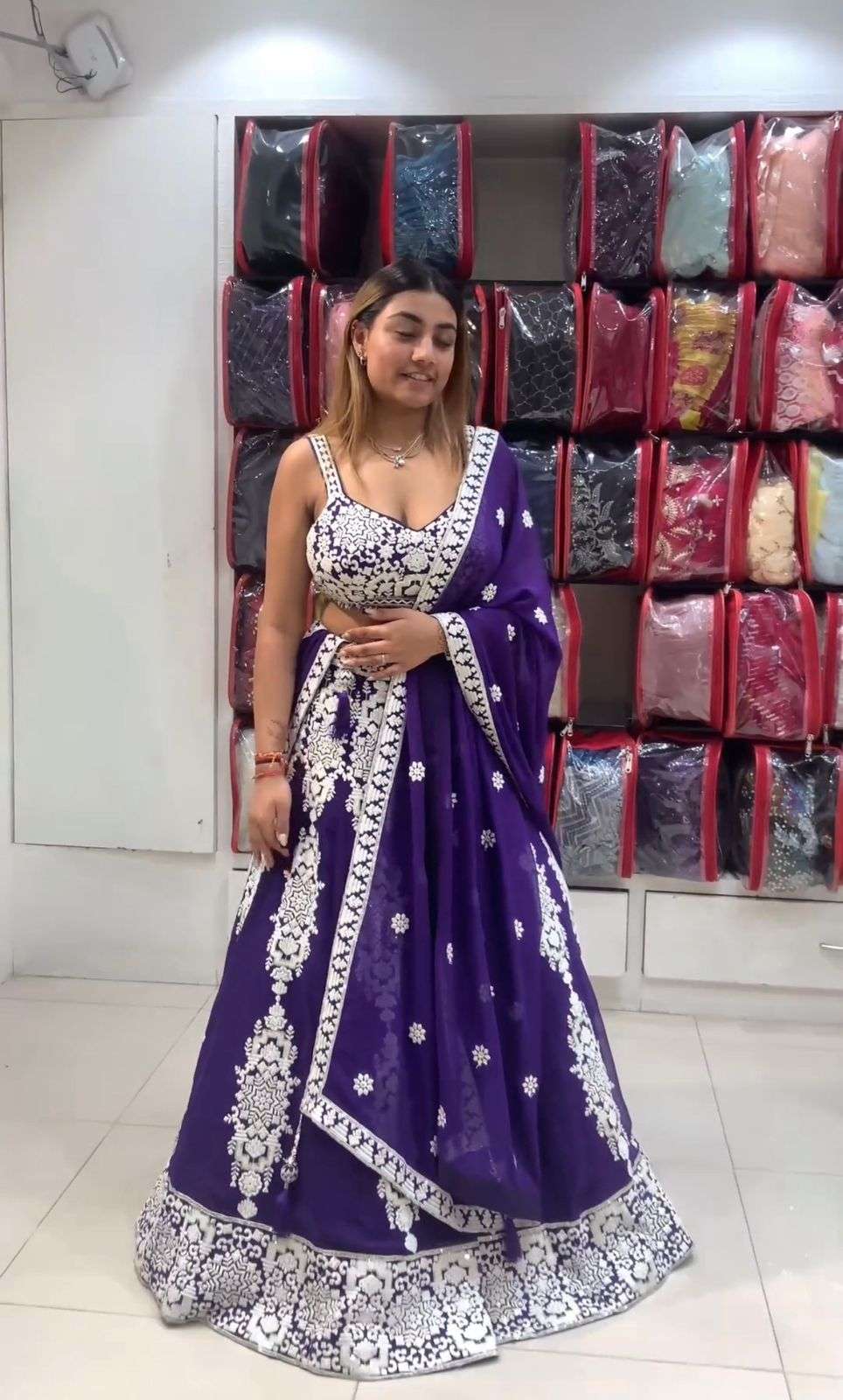 HB 8022 LEHENGA CHOLI