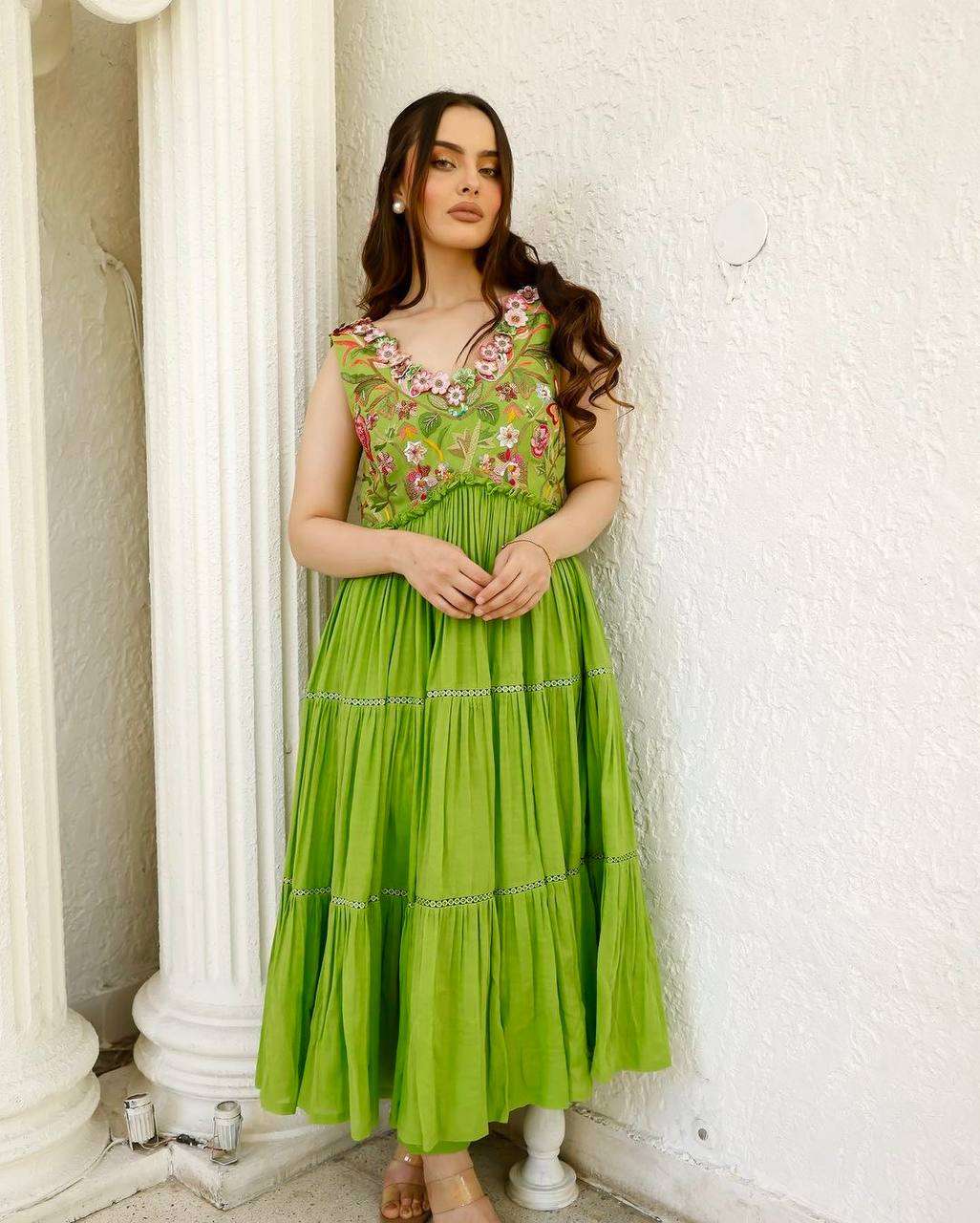 HK 1619 GOWN PANT
