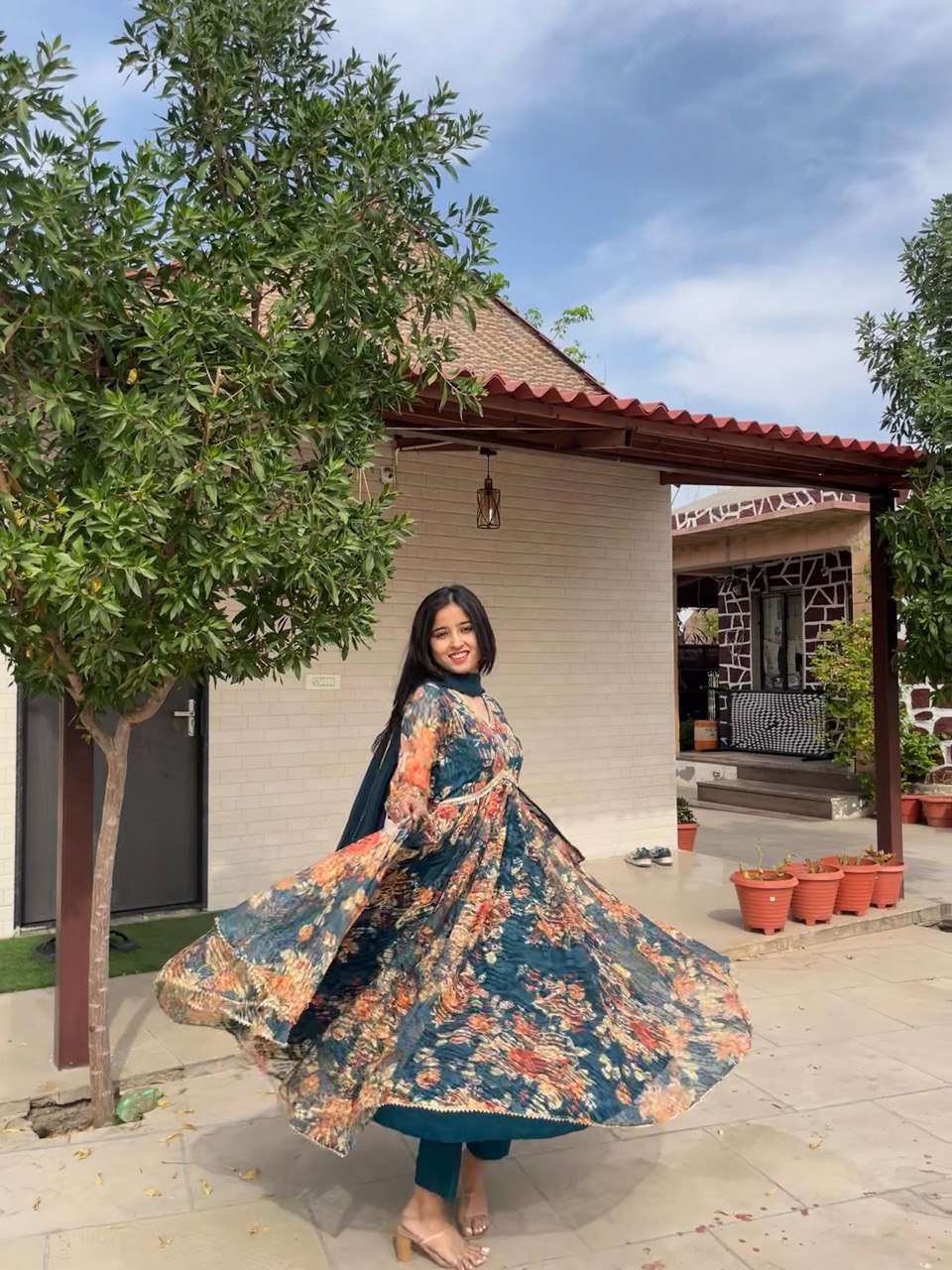 SC 184 KURTI SET