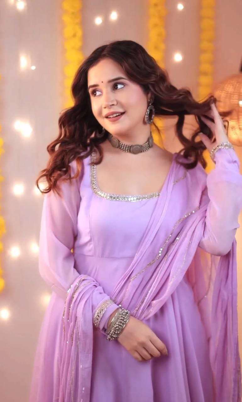 VAD 888 KURTI SET
