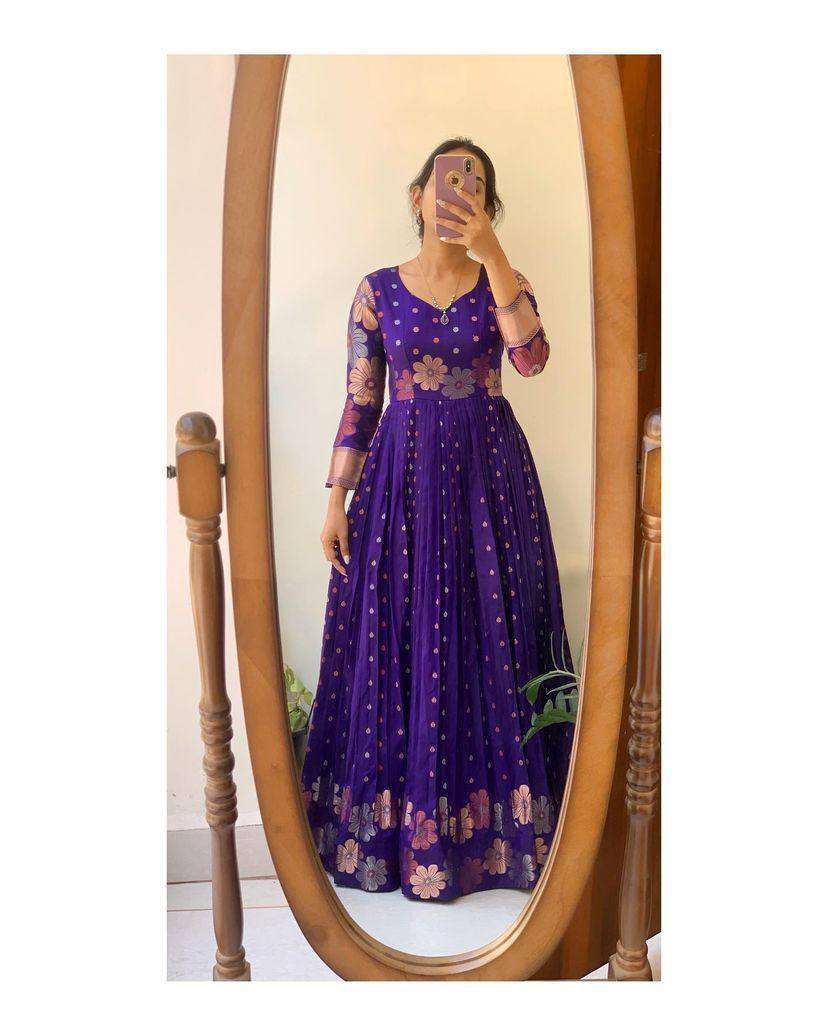 LC 1240 FANCY GOWN