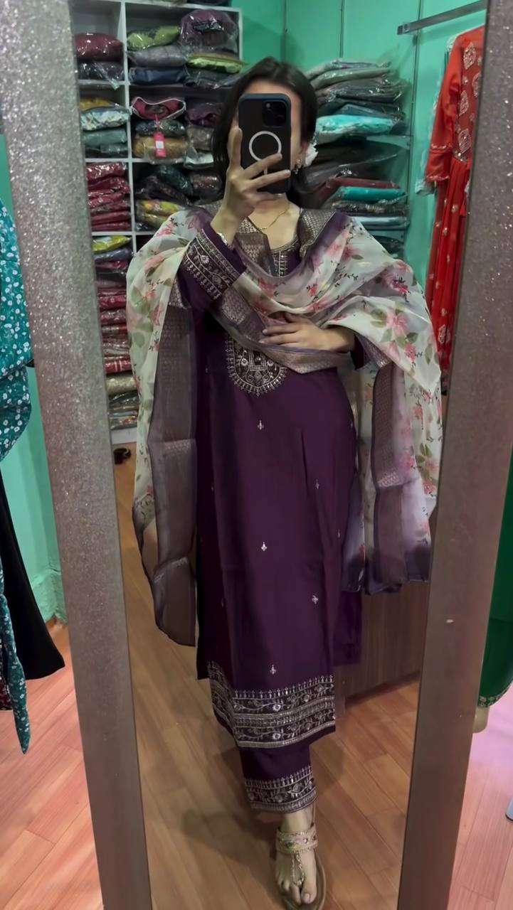 AD 164 KURTI SET