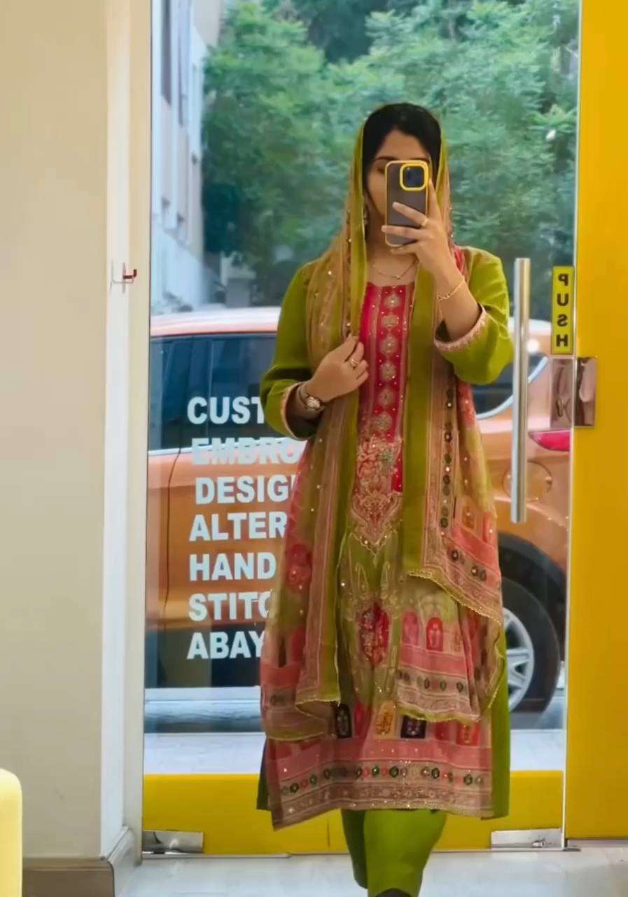 LG 1857 KURTI SET