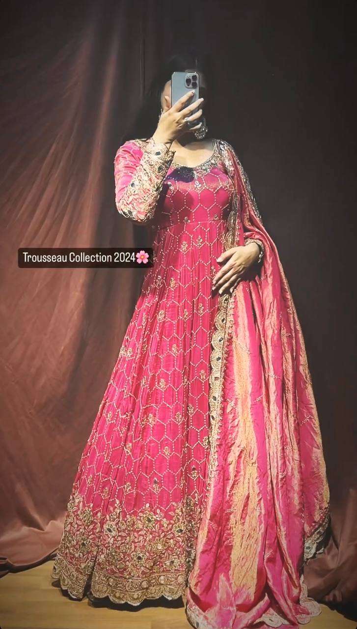 SR 1625 GOWN SET