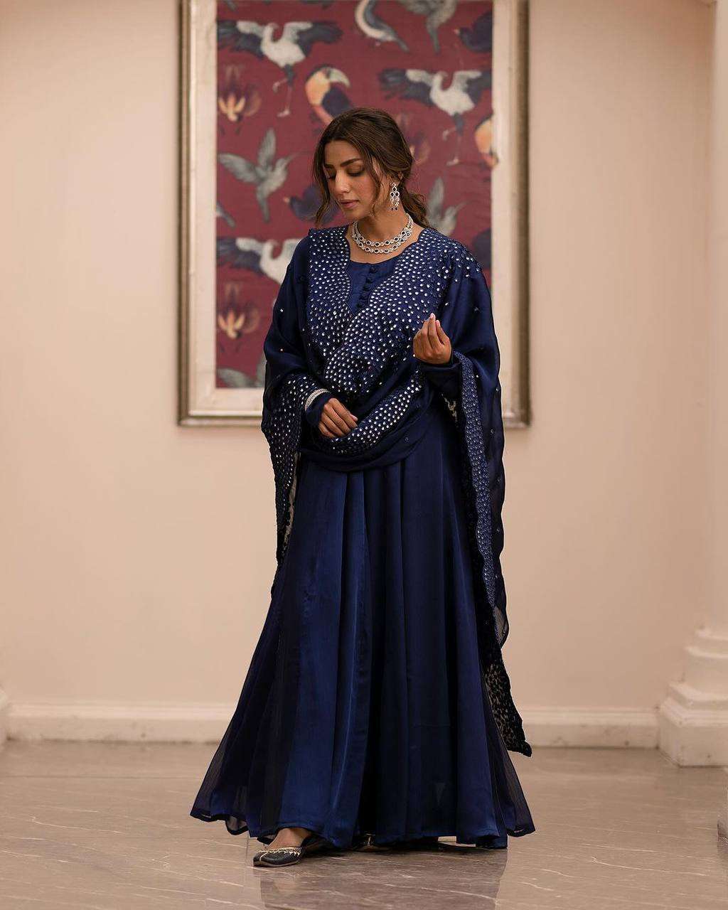 ZF 379 GOWN SET