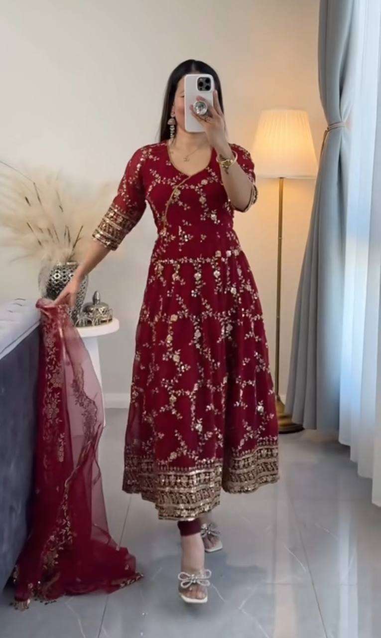 FD 8049 GOWN SET