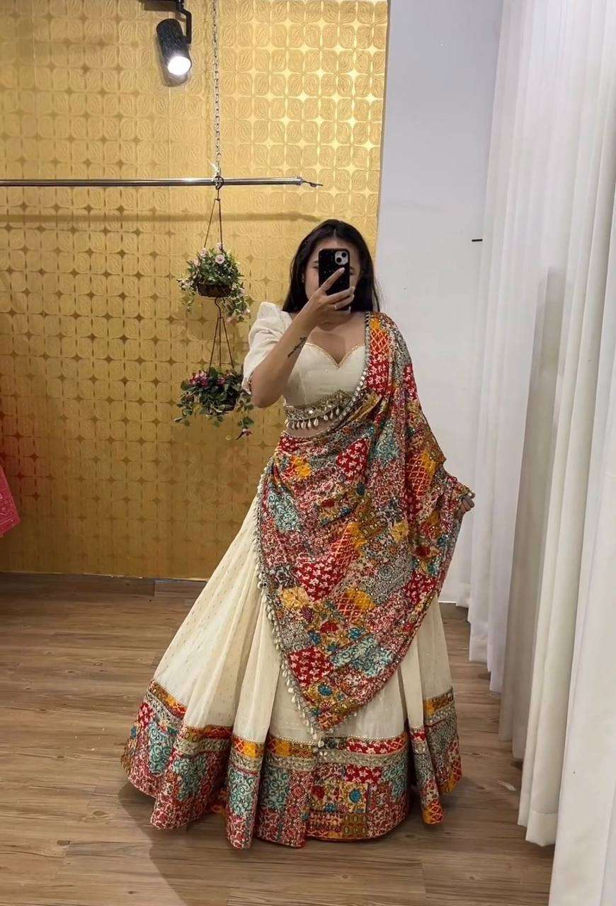 LG 621 TRADITIONAL DESIGNER NAVRATRI WEAR LEHENHA CHOLI