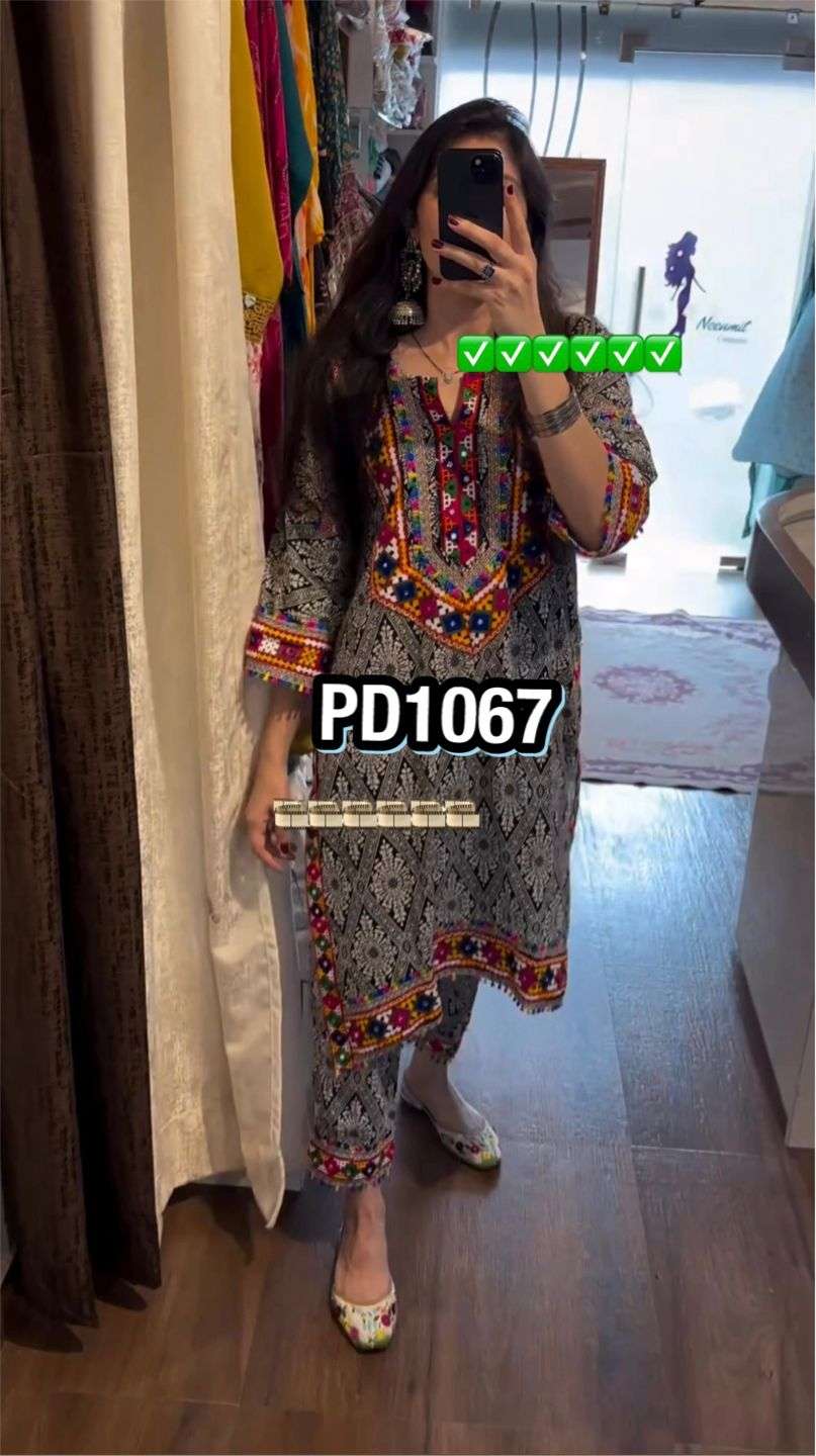 PD 1067 MUSLIN SILK DIGITAL PRINT WITH FANCY WORK KURTI WITH BOTTOM PAIR 