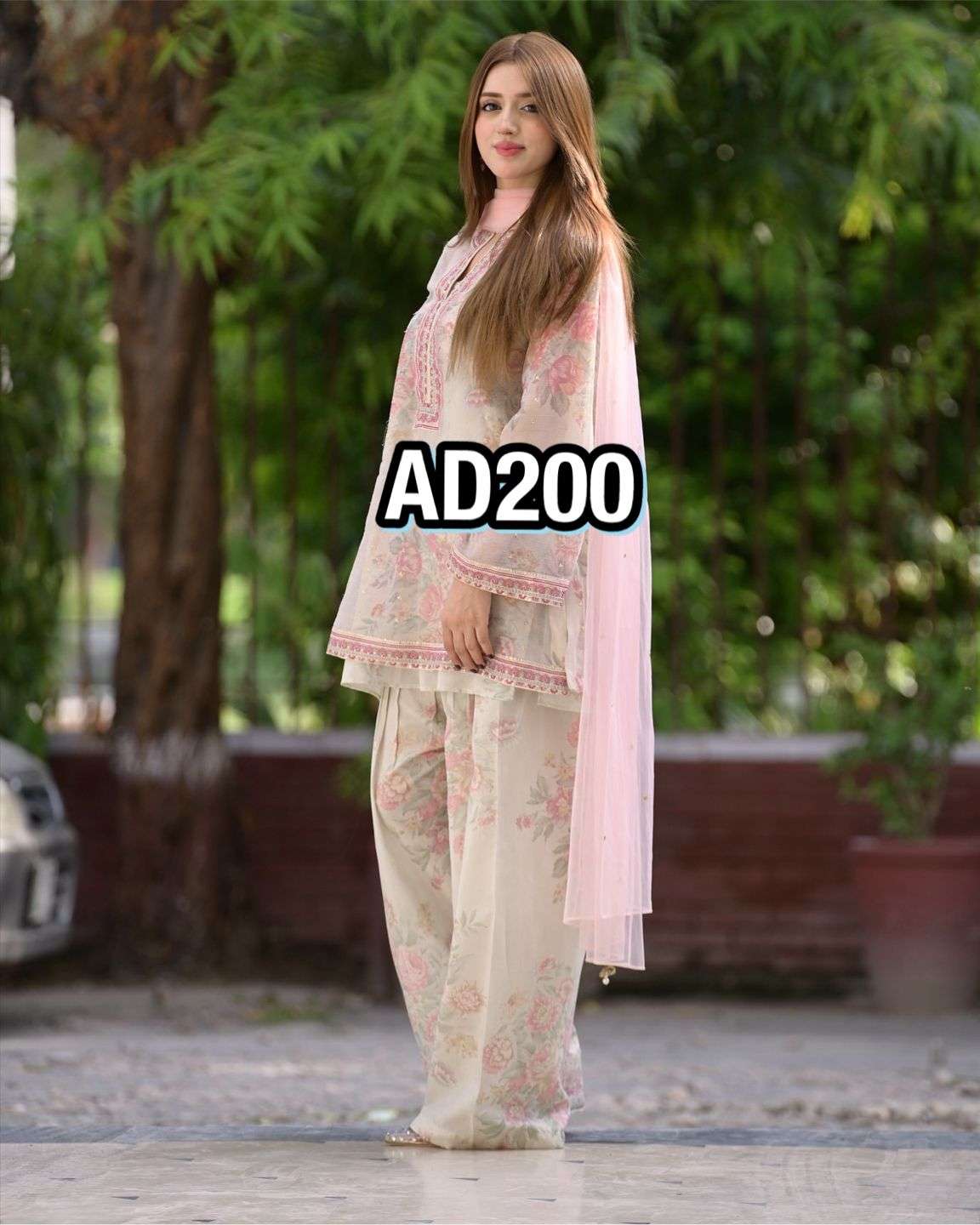 AD 200 GEORGETTE DIGITAL PRINT EMBROIDERY DESIGNER WORK PARTY WEAR LADIES SUIT