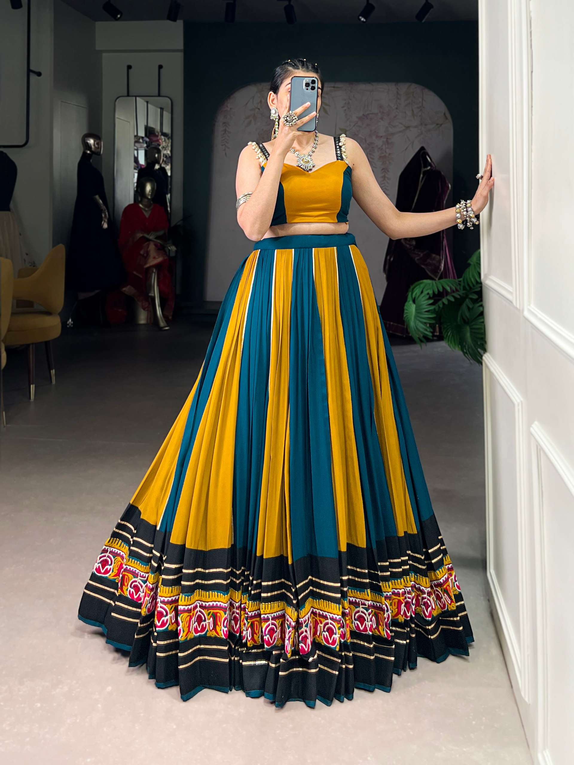 BANDHANI PALACE 1619 PURE RAYON GAMTHI WORK LEHENGA CHOLI