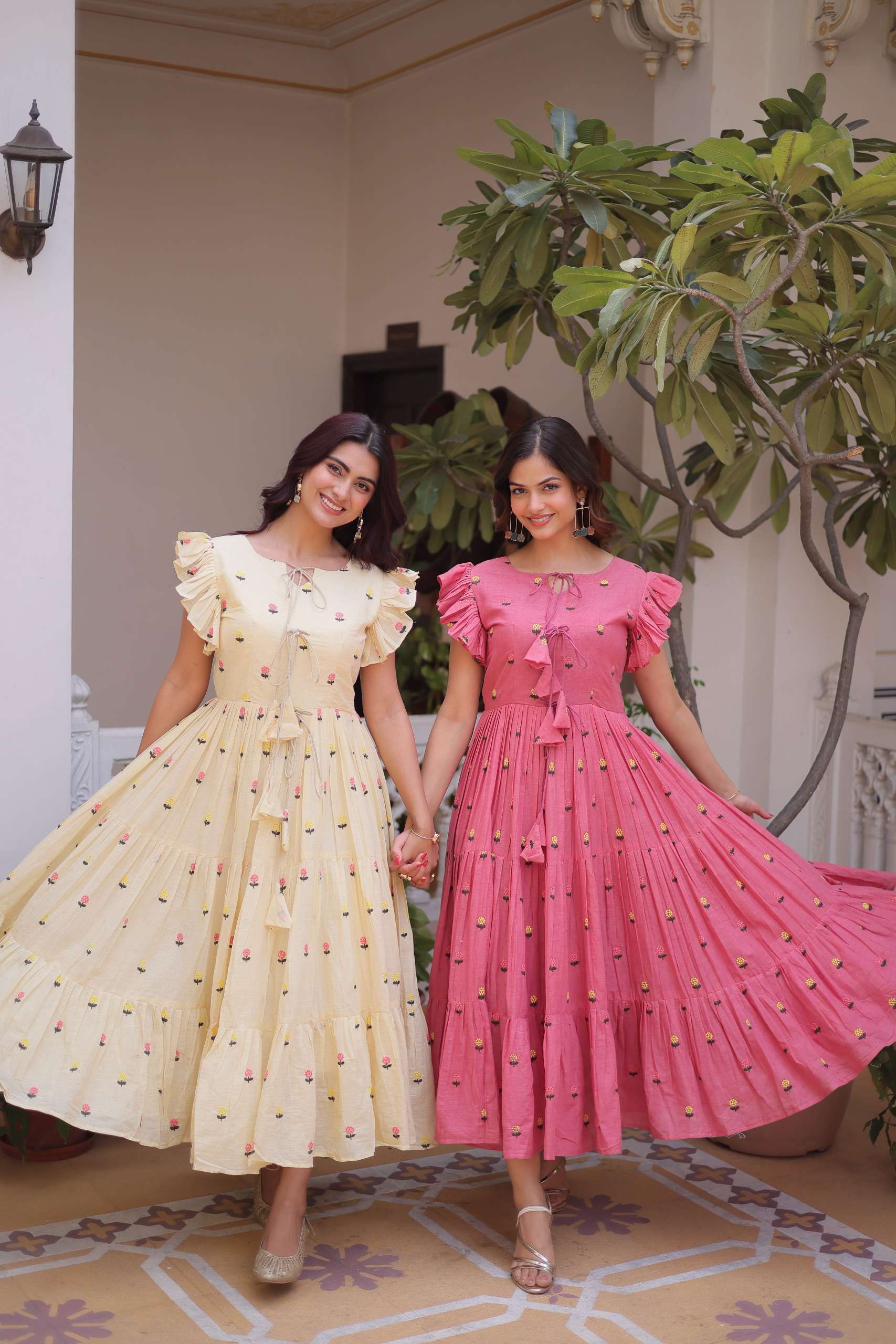 KA 1247 COTTON FANCY PREETY LOOKS SUMMER WEAR LADIES GOWN