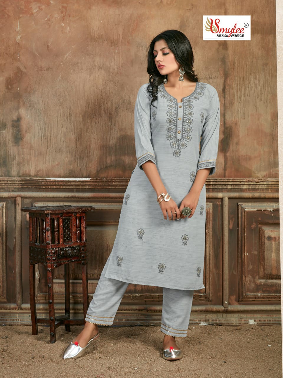 Smylee Fashion Rome Wiving Line Rayon Kurtis Wholesaler Surat