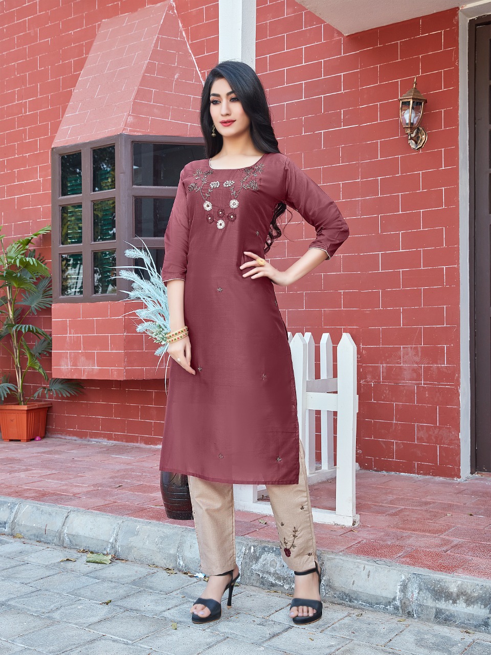 Smylee Fashion Fashionista Chanderi Silk Latest Designer Fancy Kurtis With Bottom Set Wholesaler Surat