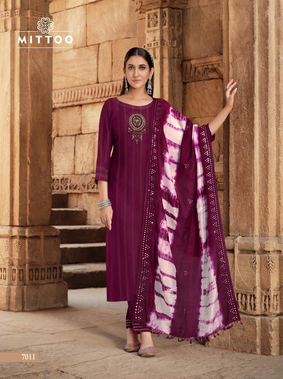 Mittoo Life Style Rayon Viscose Weaving Pattern Kurti Combo Set Wholesaler Surat