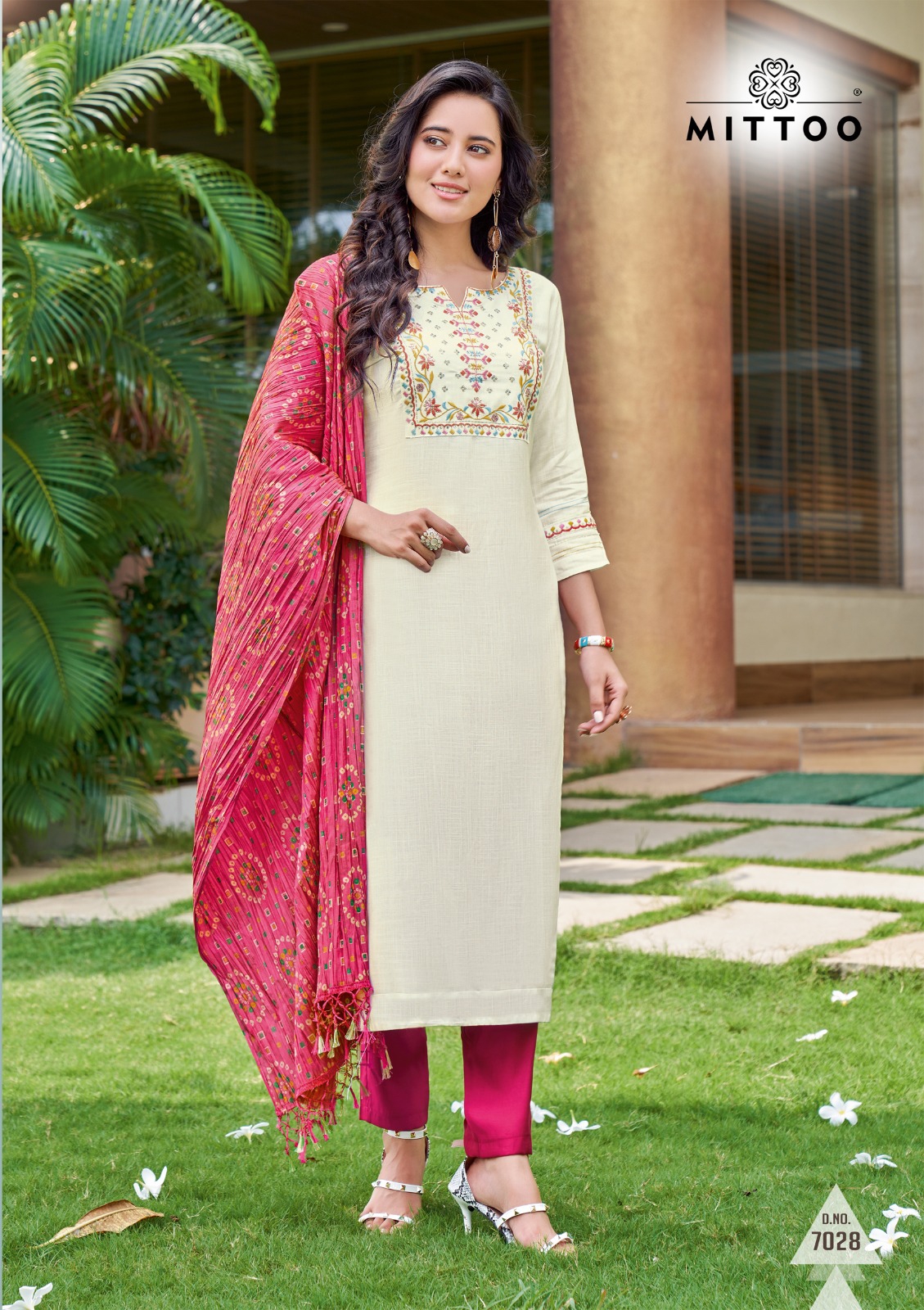 Mittoo Bansri Vol 3 Viscose Weaving Fancy Designer Kurti Combo Set Wholesaler Surat