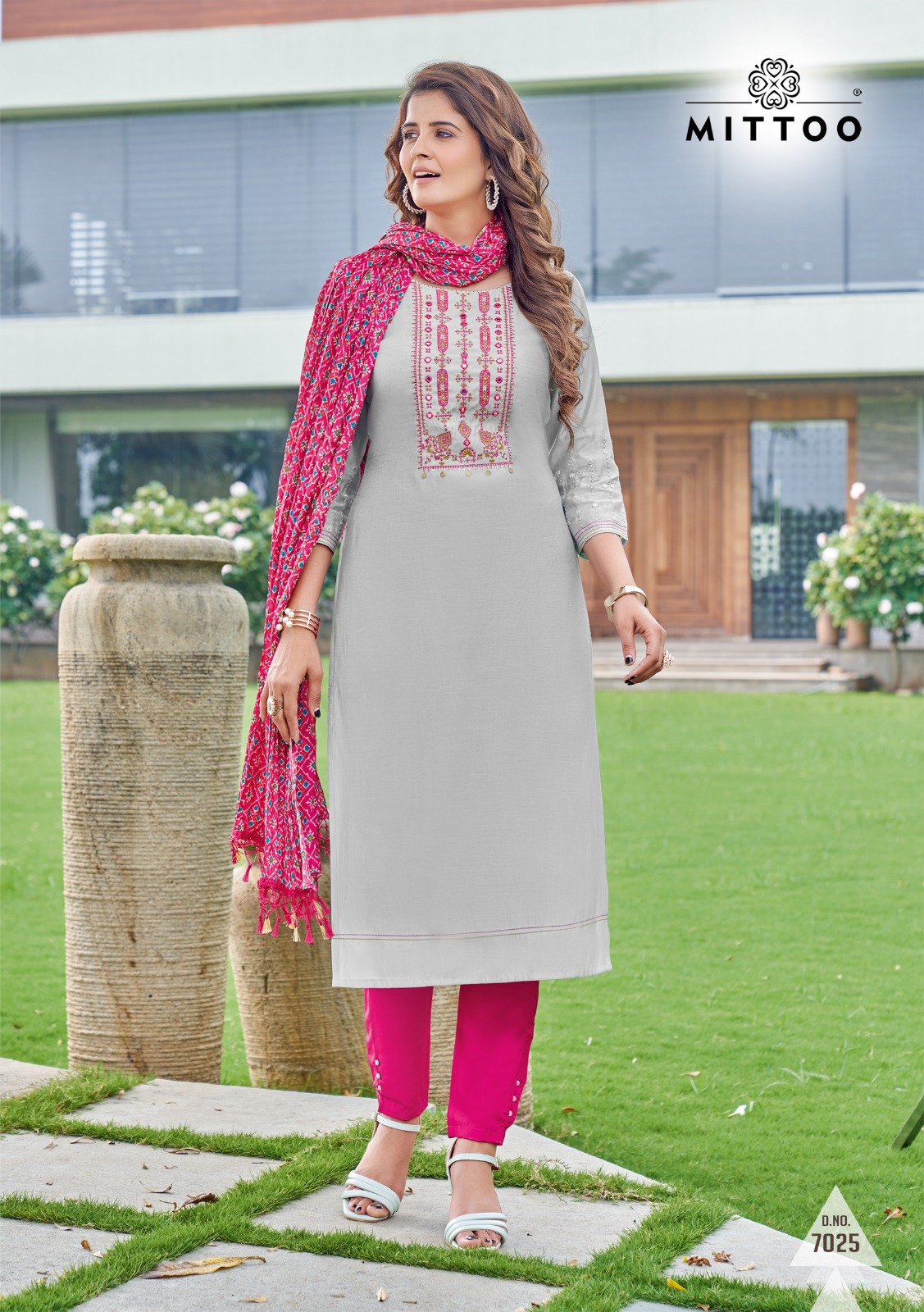 Mittoo Bansri Vol 3 Viscose Weaving Fancy Designer Kurti Combo Set Wholesaler Surat