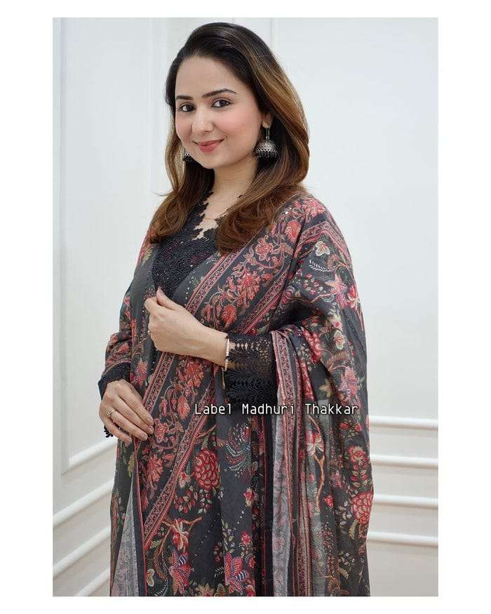 AKD BLACK READYMADE SUIT