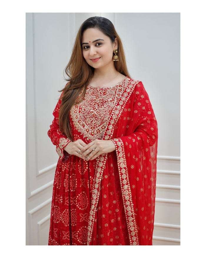 AKD FESTIV KURTI SET
