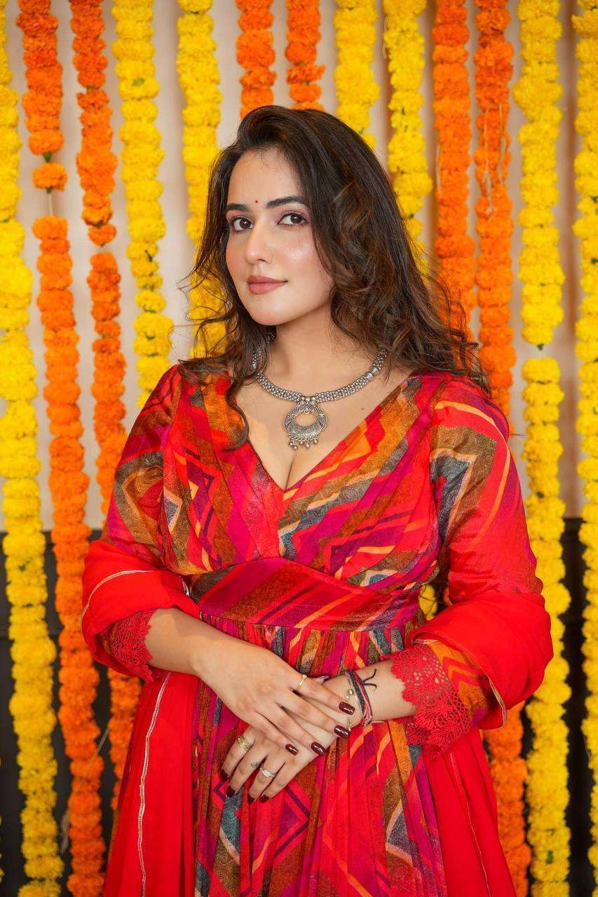 DC G34 ANARKALI KURTI SET