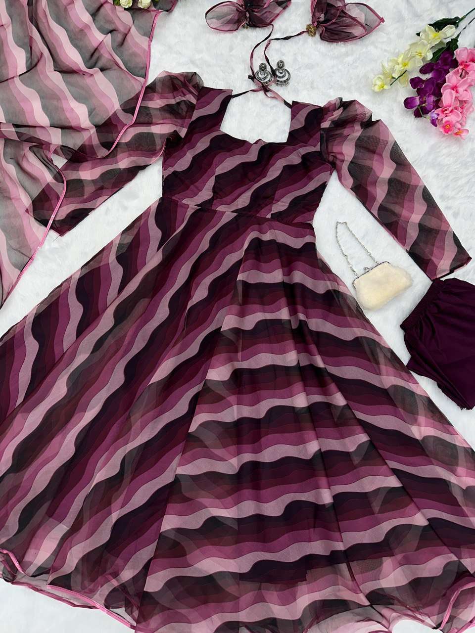 SC 142 KURTI SET 