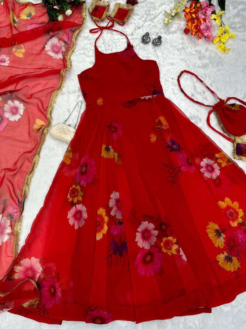 SC 147 GOWN SET