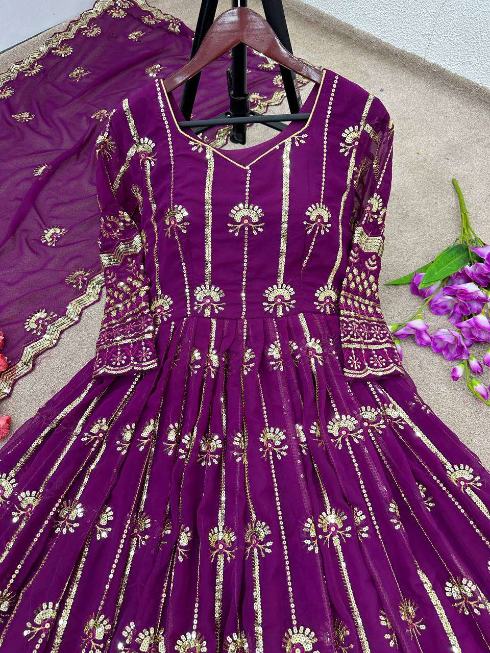 SR 1592 KURTI SET