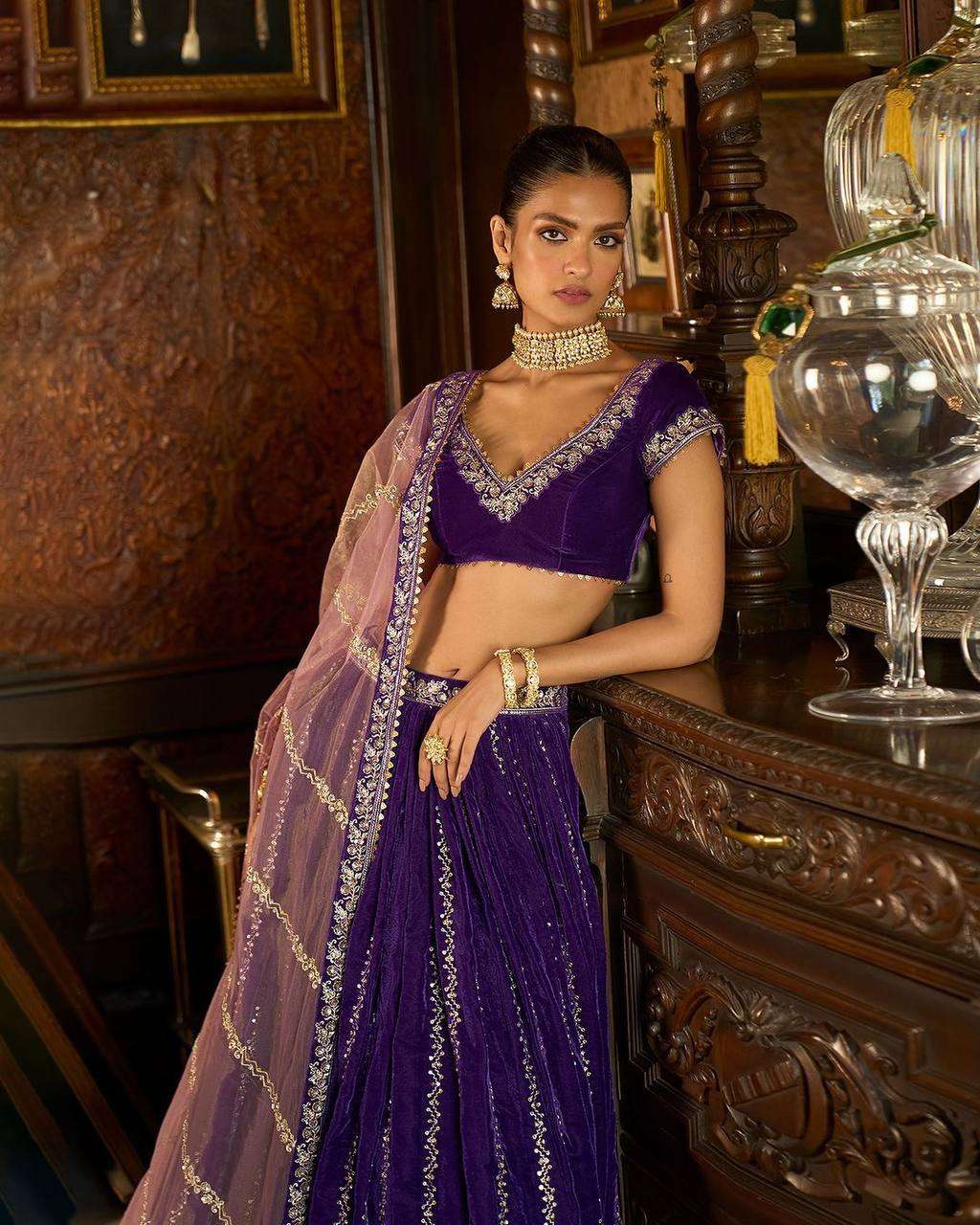 SR 1593 LEHENGA CHOLI 