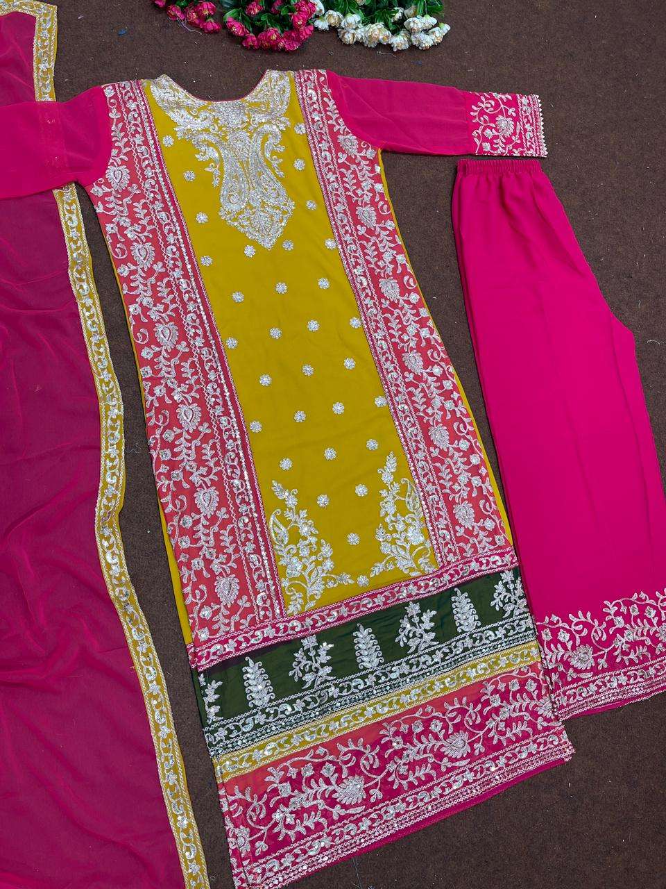 ST 123 READY MADE PAKISTANI SUIT