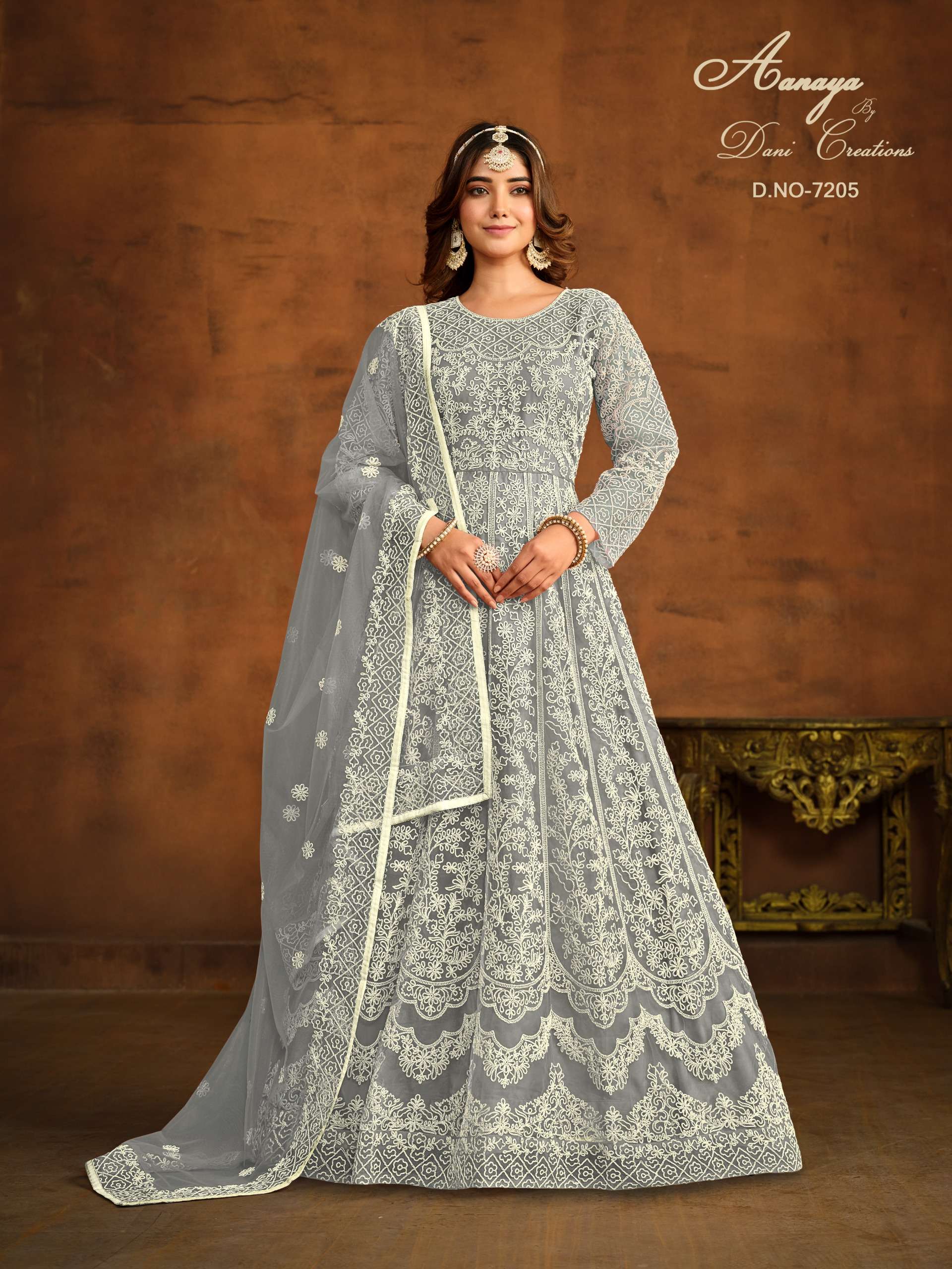 DANI CREATION AANAYA 7200 SERIES HEAVY DESIGNER SUIT