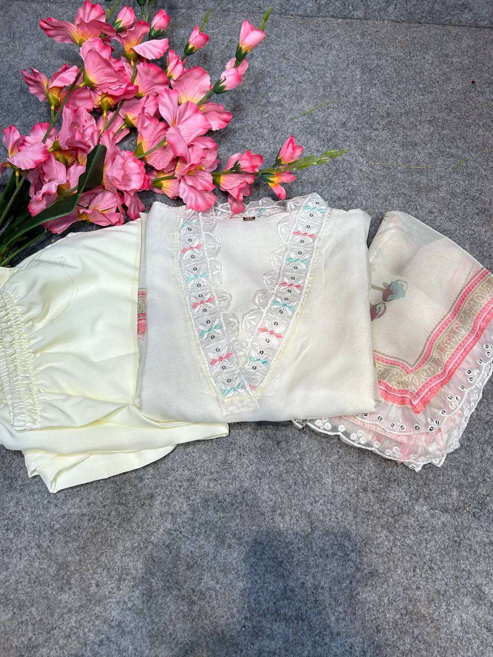 DC G37 KURTI SET
