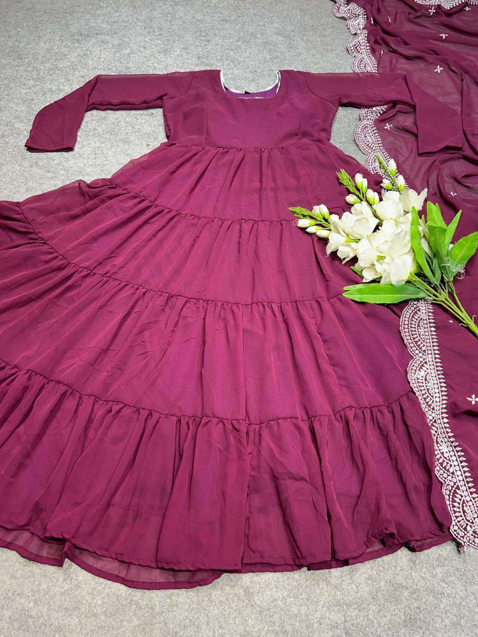 DC G38 GOWN SET