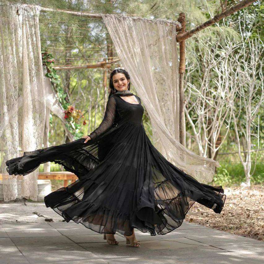 DC G38 GOWN SET