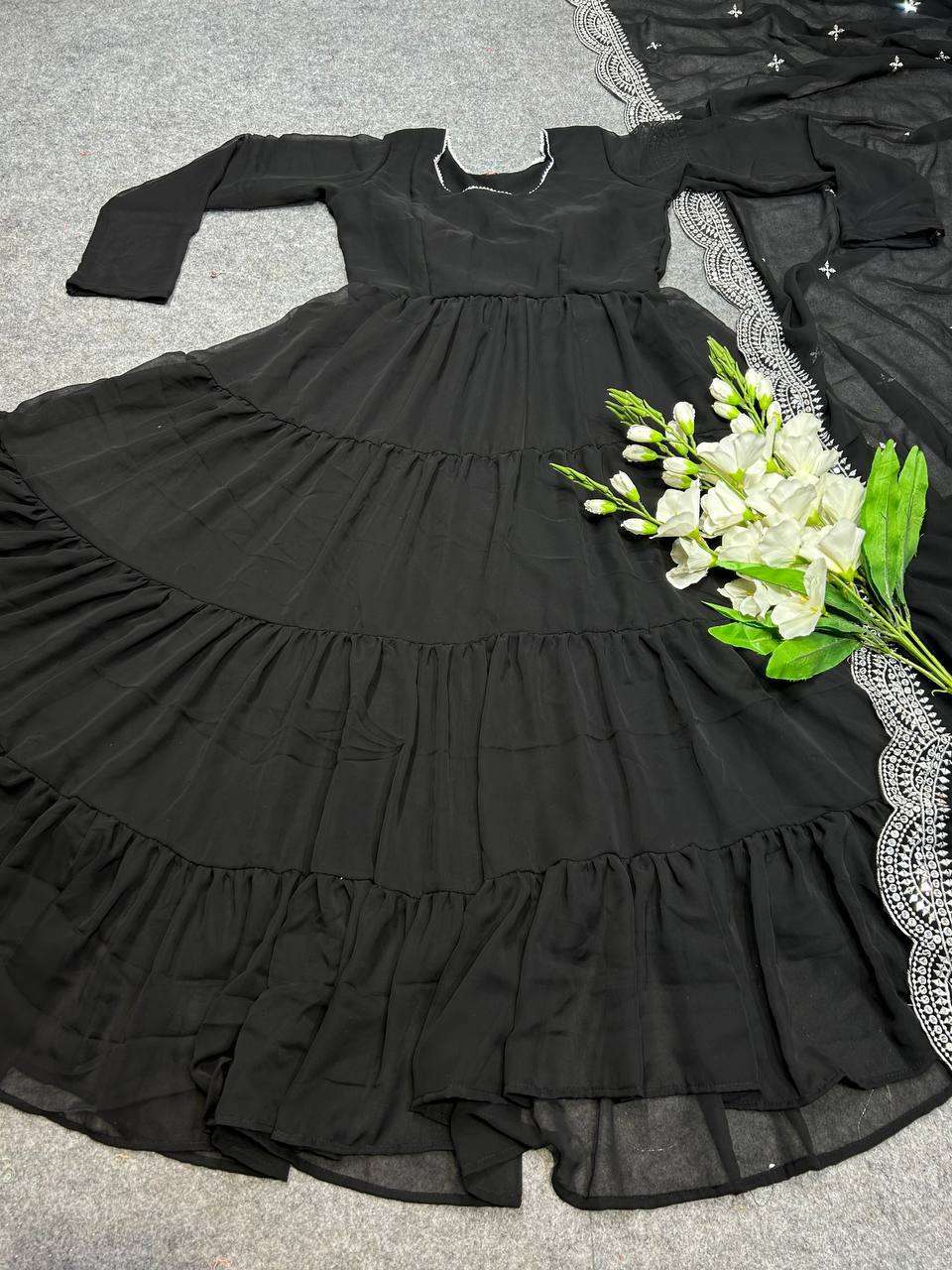 DC G38 GOWN SET