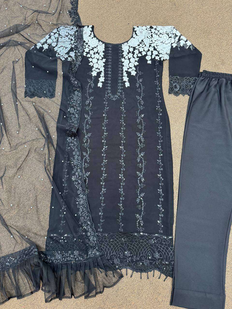 DHK 1249 PAKISTANI STYLE SUIT
