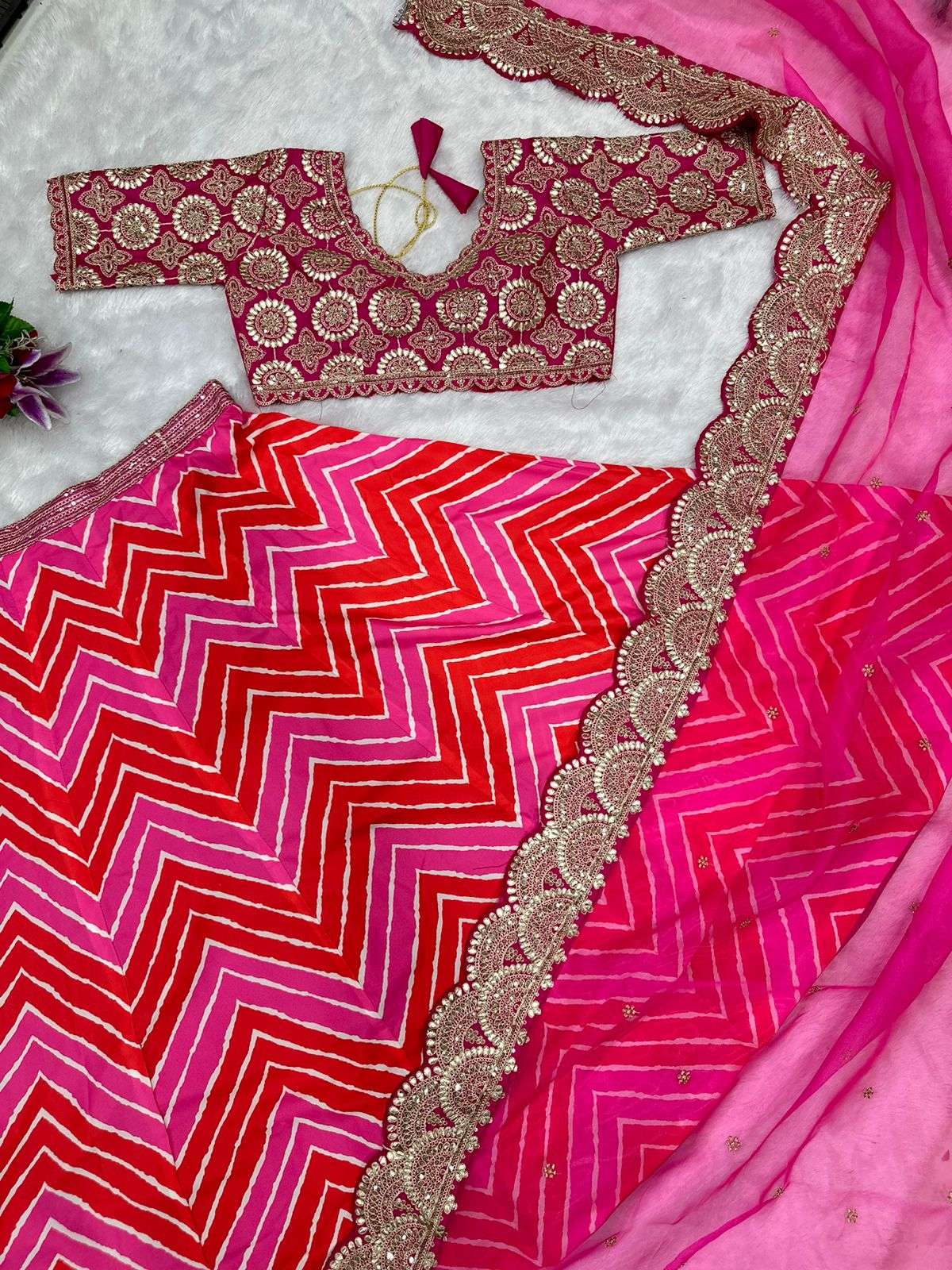 HB 90 LEHENGA CHOLI