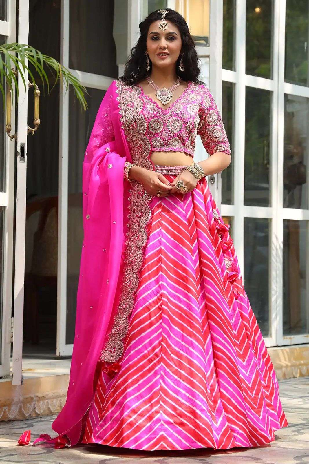 HB 90 LEHENGA CHOLI