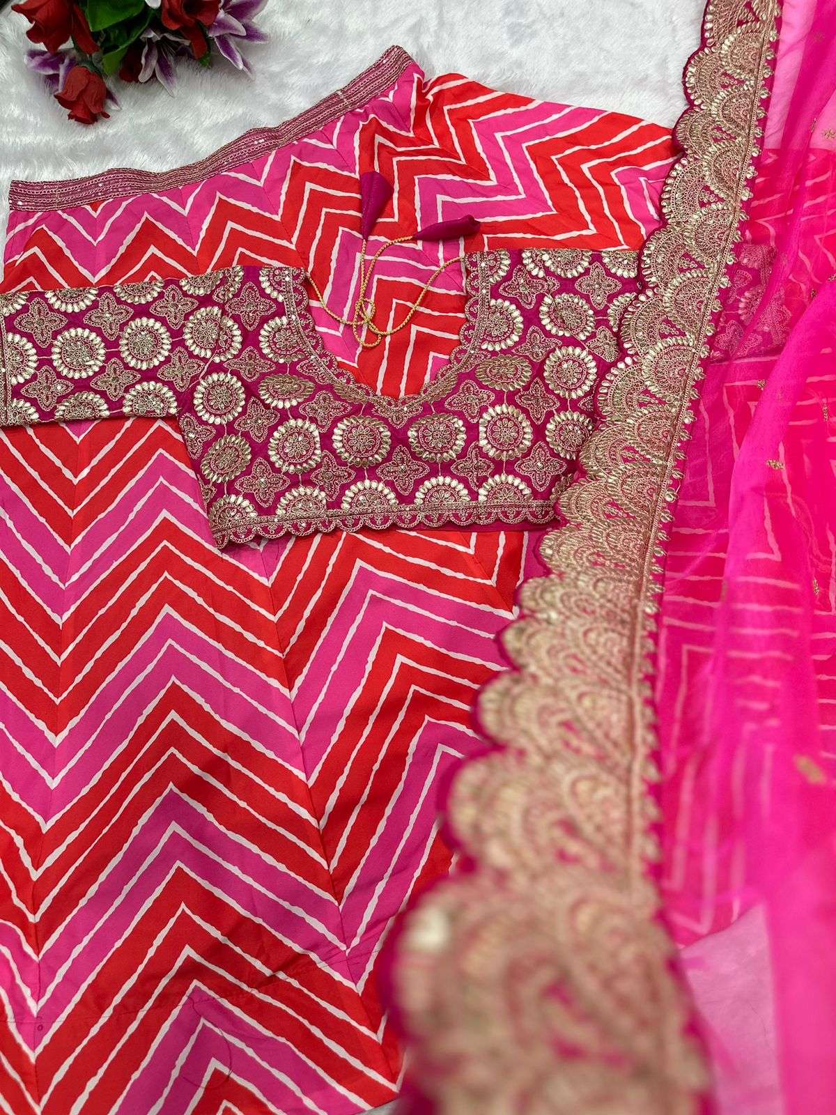 HB 90 LEHENGA CHOLI