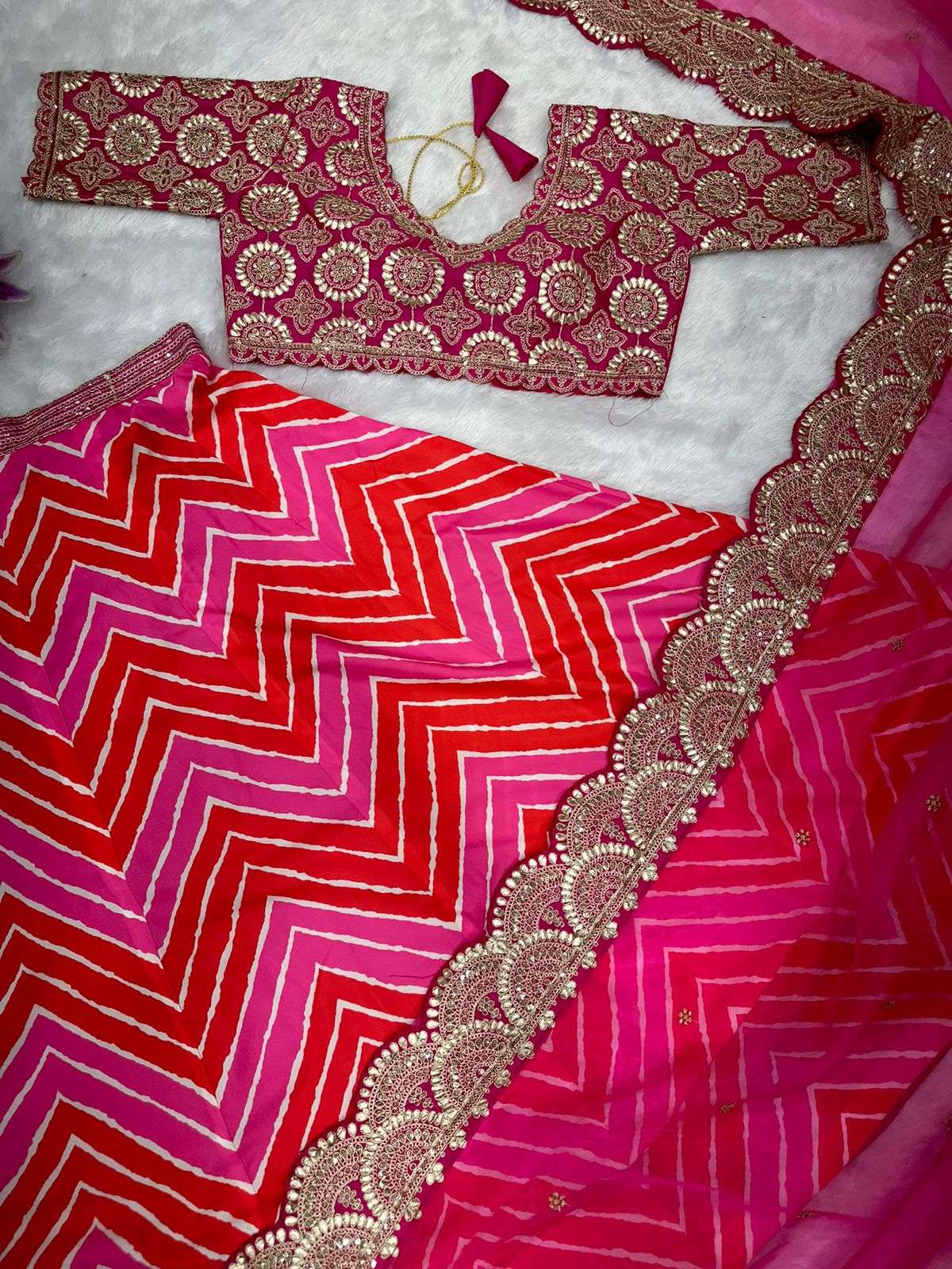 HB 90 LEHENGA CHOLI