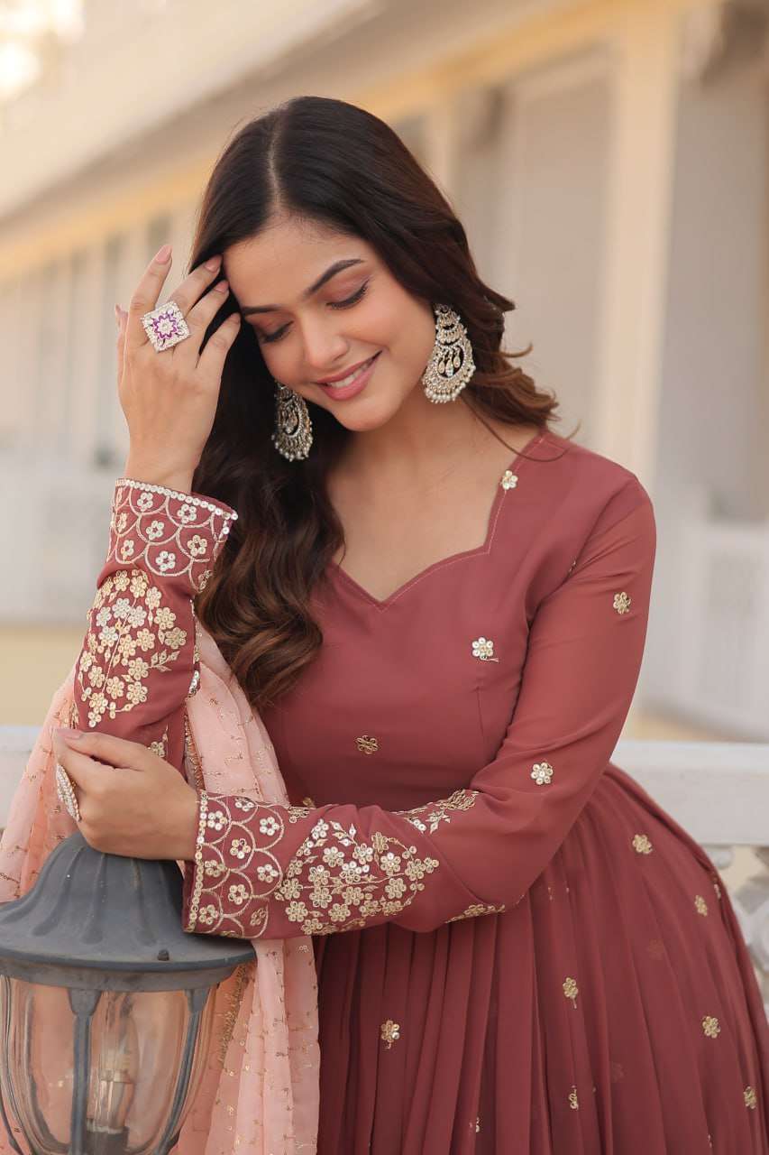 KA 1075 ANARKALI KURTIS
