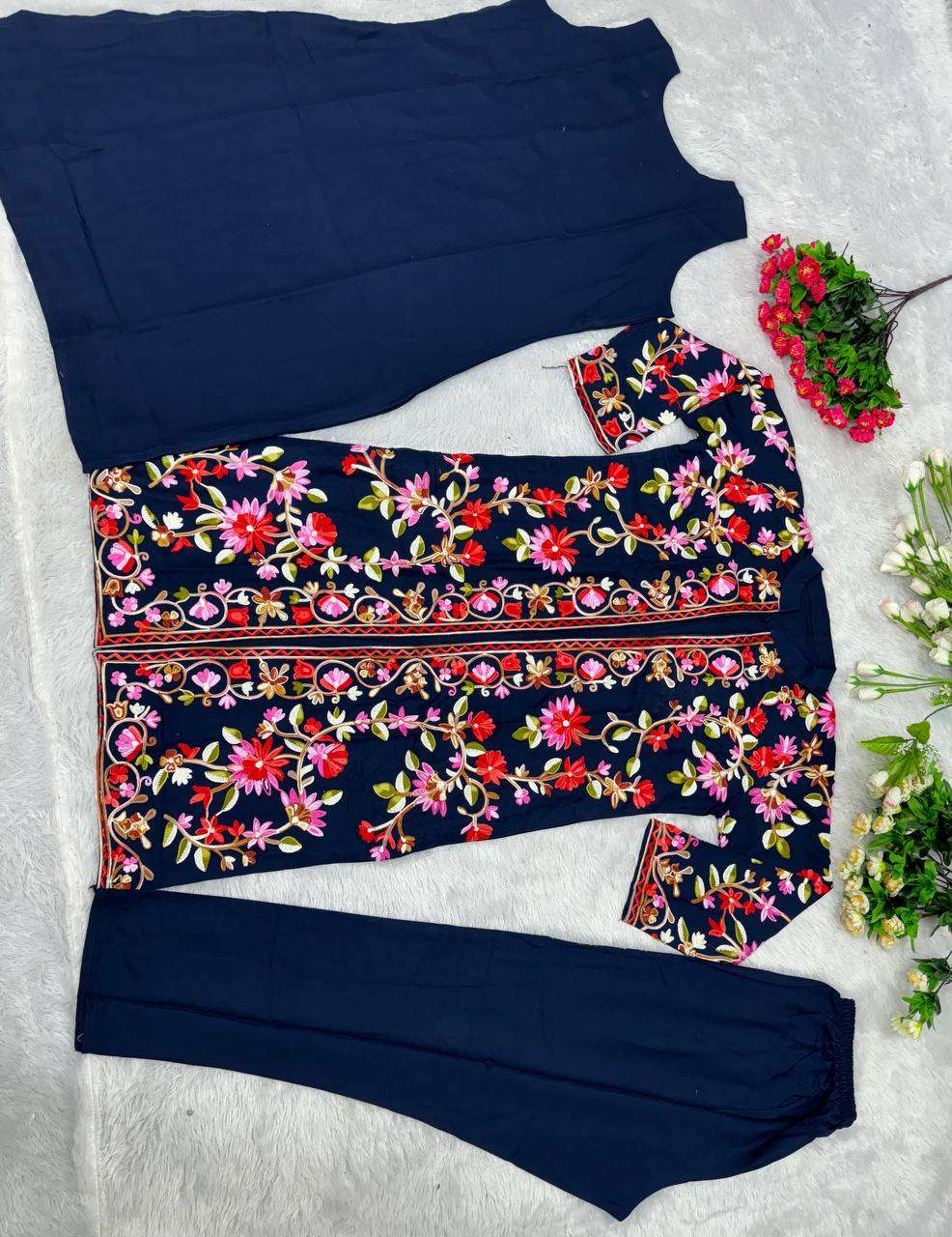 KF 1621 KURTI KOTI SET