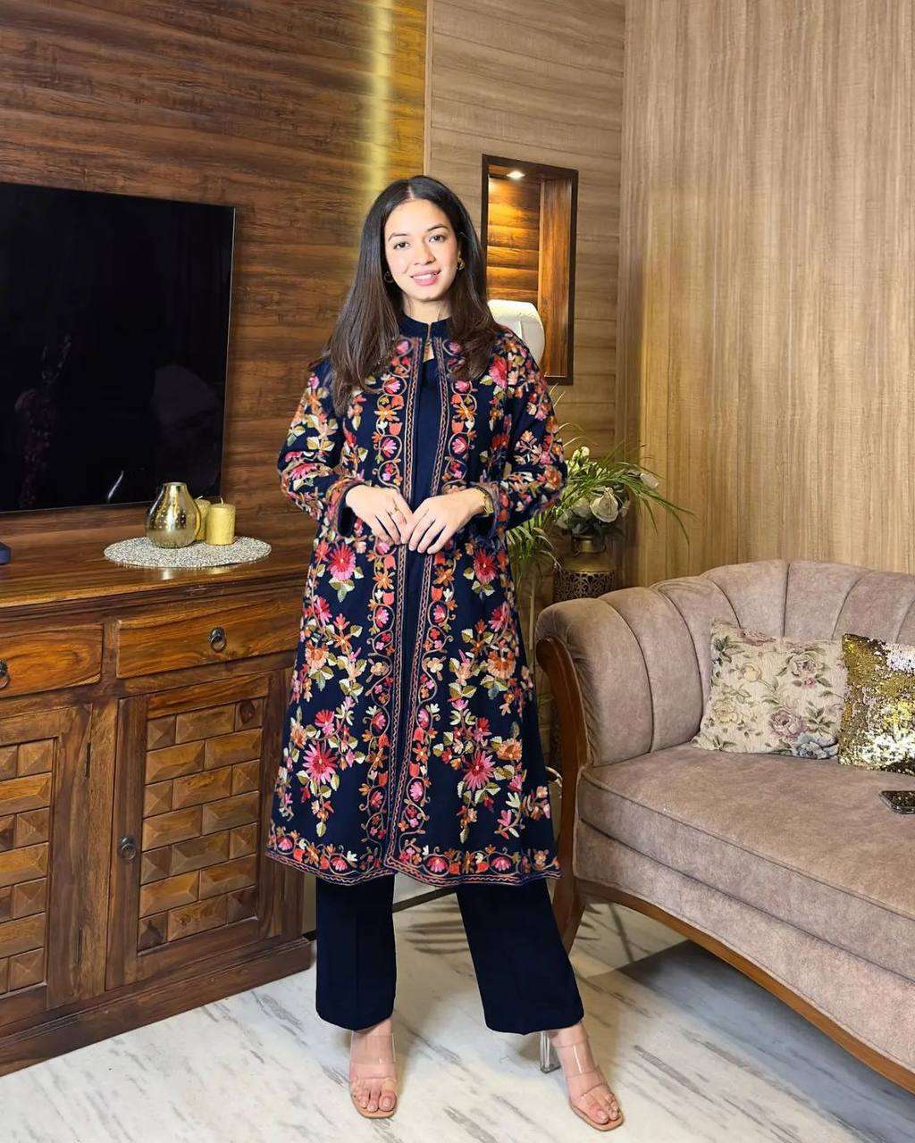 KF 1621 KURTI KOTI SET