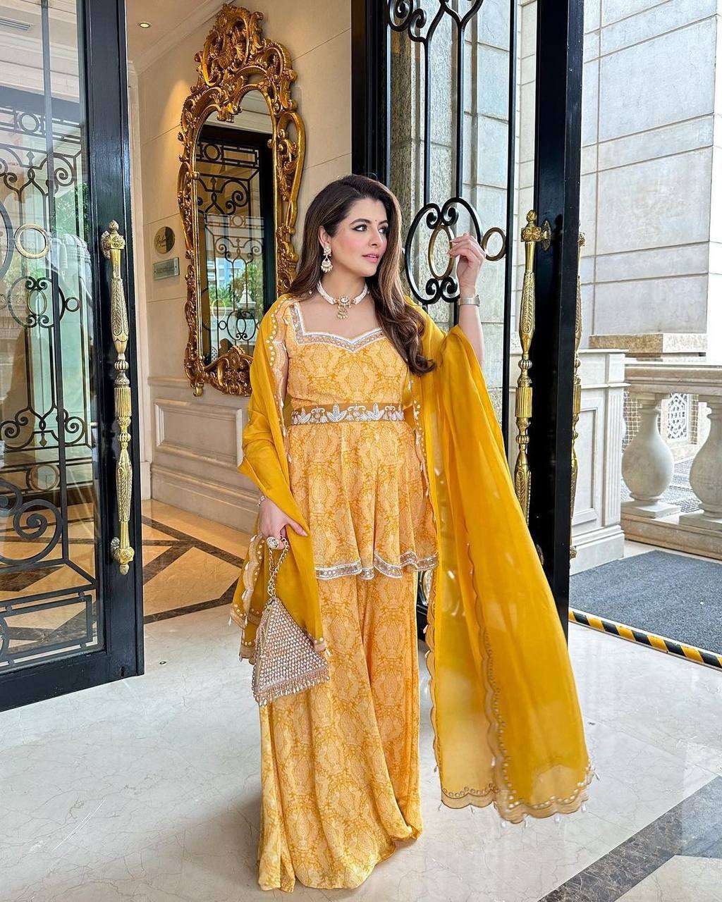 LC 1169 KURTI PLAZZO SET