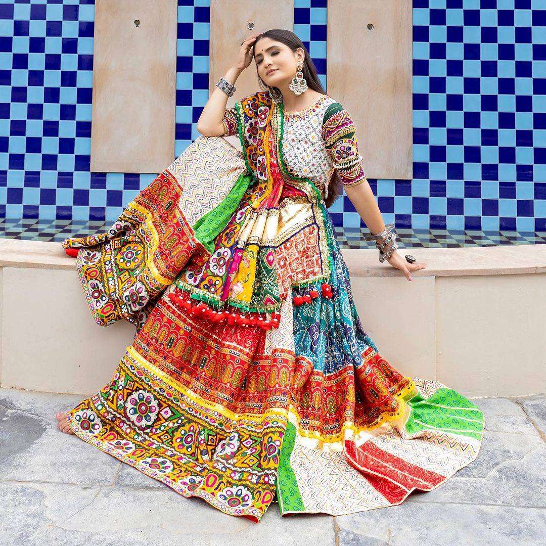 LC 1182 LEHENGA CHOLI 
