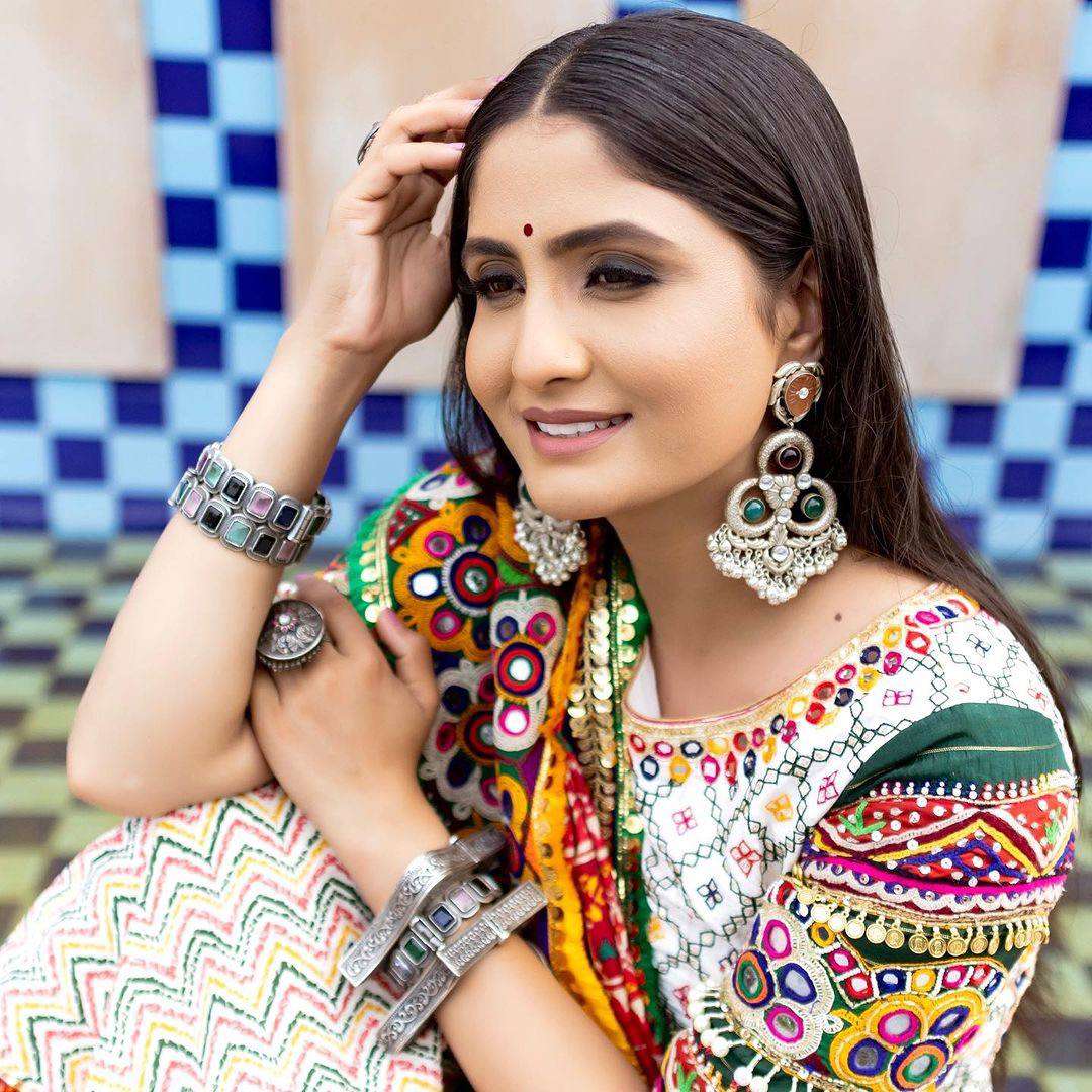 LC 1182 LEHENGA CHOLI 