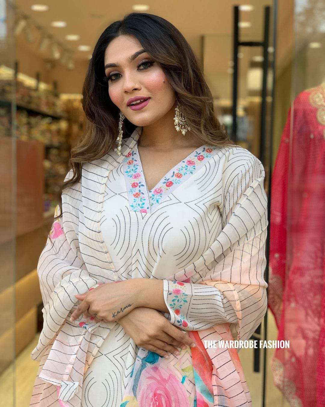 MRT WHITE KURTI SET