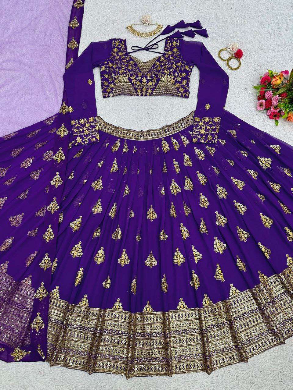 QRC 195 LEHENGA CHOLI