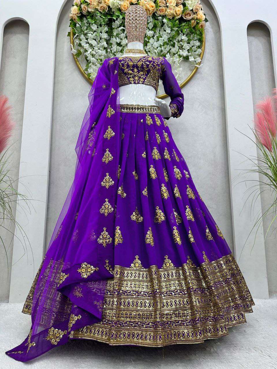 QRC 195 LEHENGA CHOLI